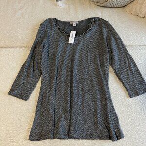 DB Established XL Women’s Long Sleeve Black Top – Stylish & Comfortable Essentia